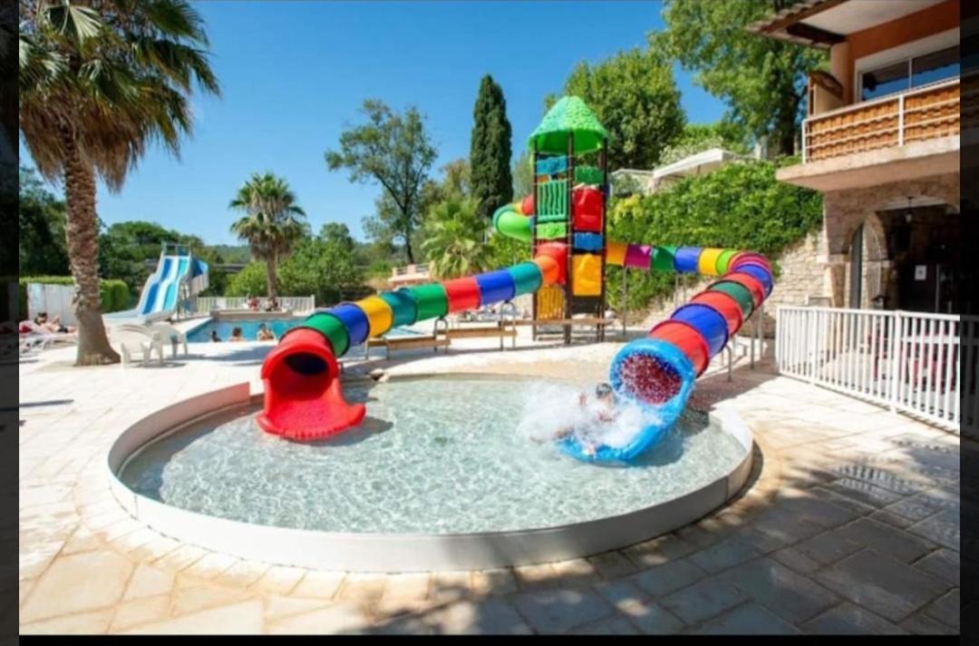 Mobil Home L'Eau Vive Les Arcs-sur-Argens Bagian luar foto