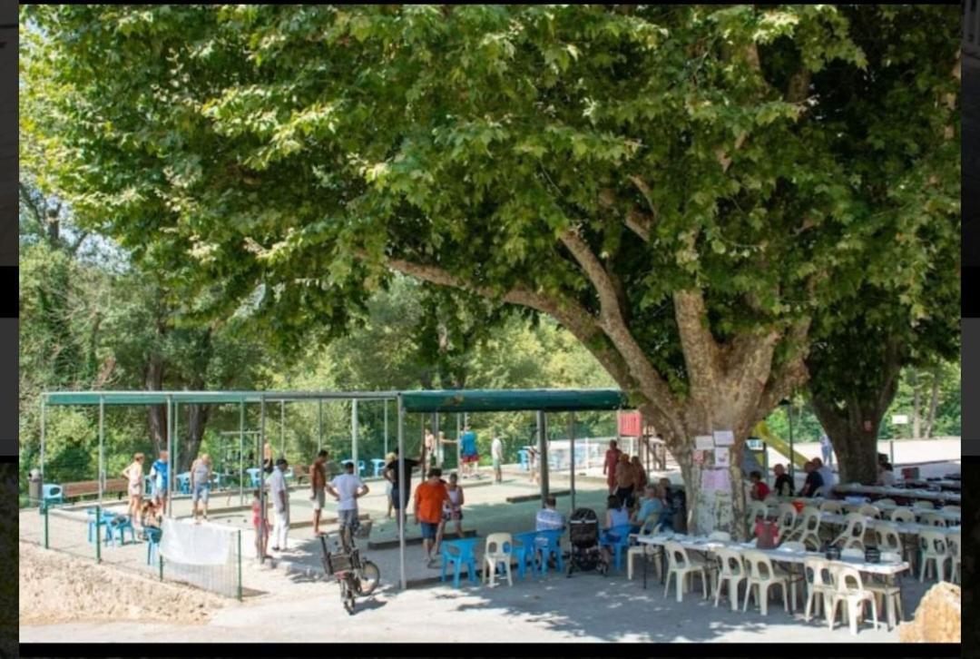 Mobil Home L'Eau Vive Les Arcs-sur-Argens Bagian luar foto