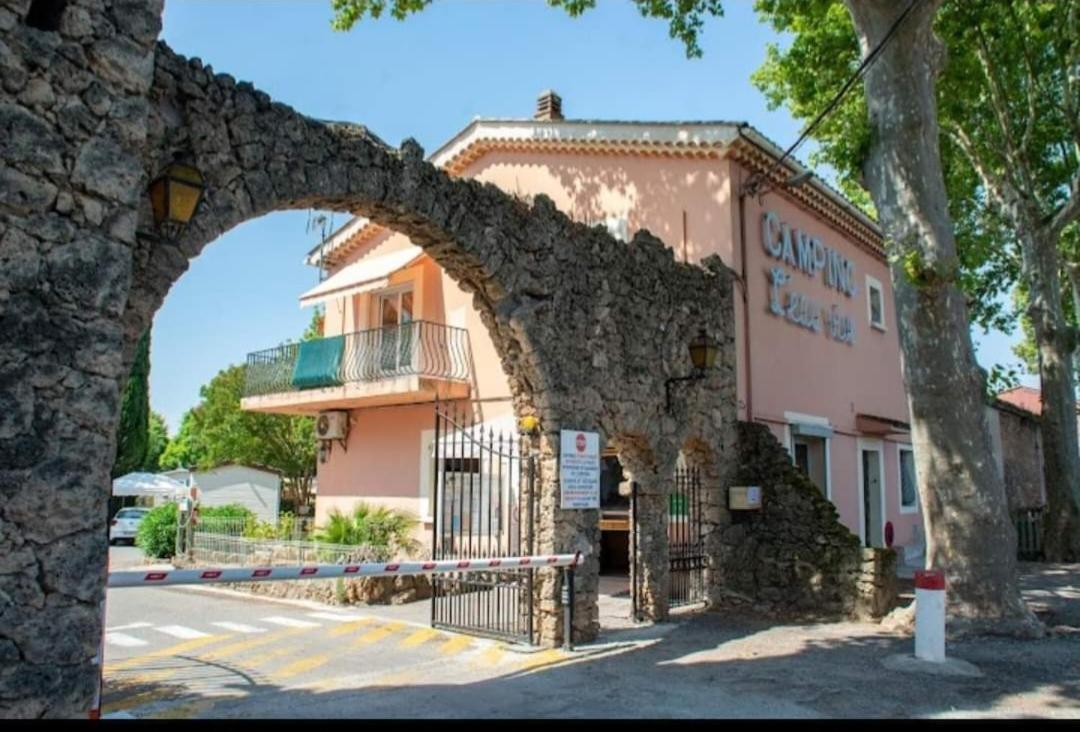 Mobil Home L'Eau Vive Les Arcs-sur-Argens Bagian luar foto